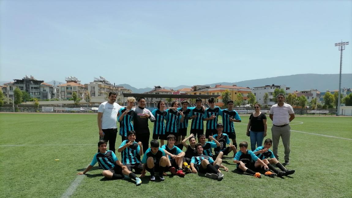 Okulumuz Futbol Takımı 1. Olarak Şampiyonluğu Kazandı
